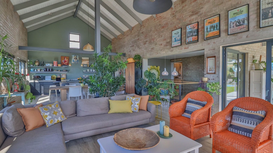 5 Bedroom Property for Sale in Riebeek Kasteel Western Cape